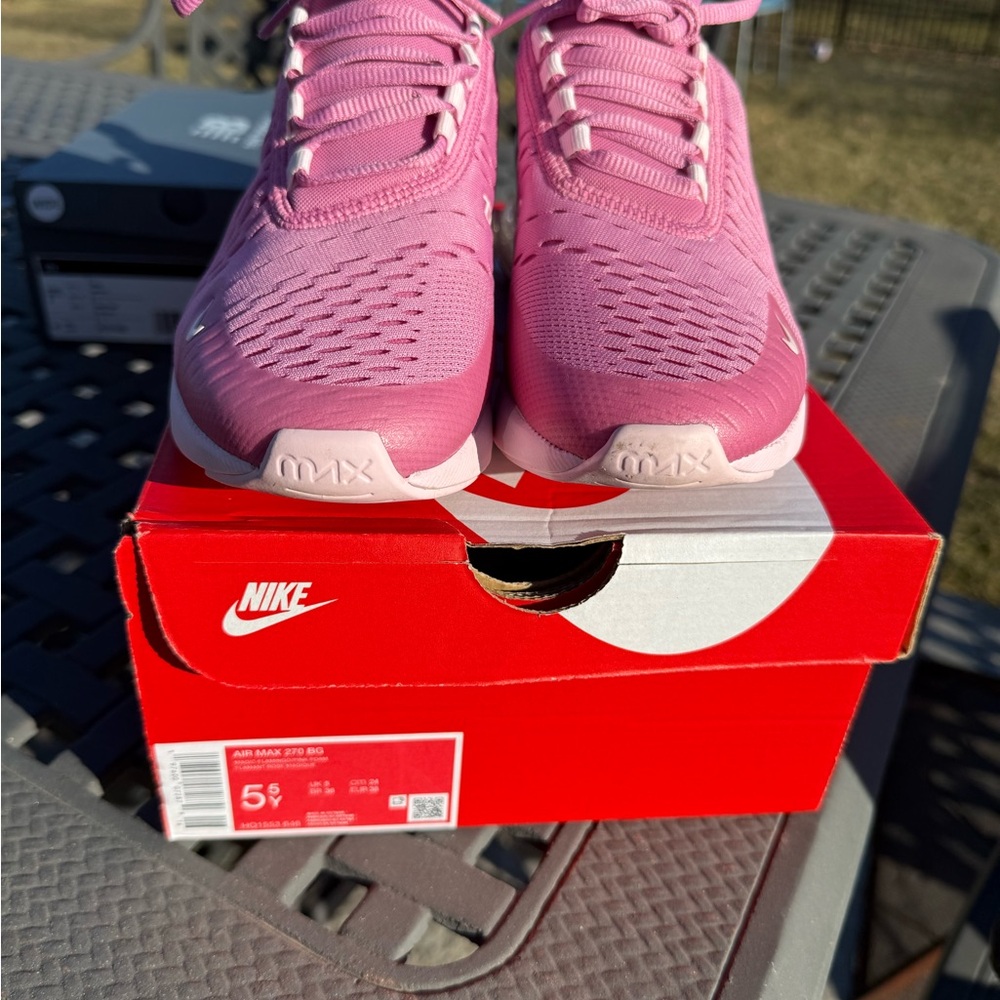Nike Women's Sneakers in Pink